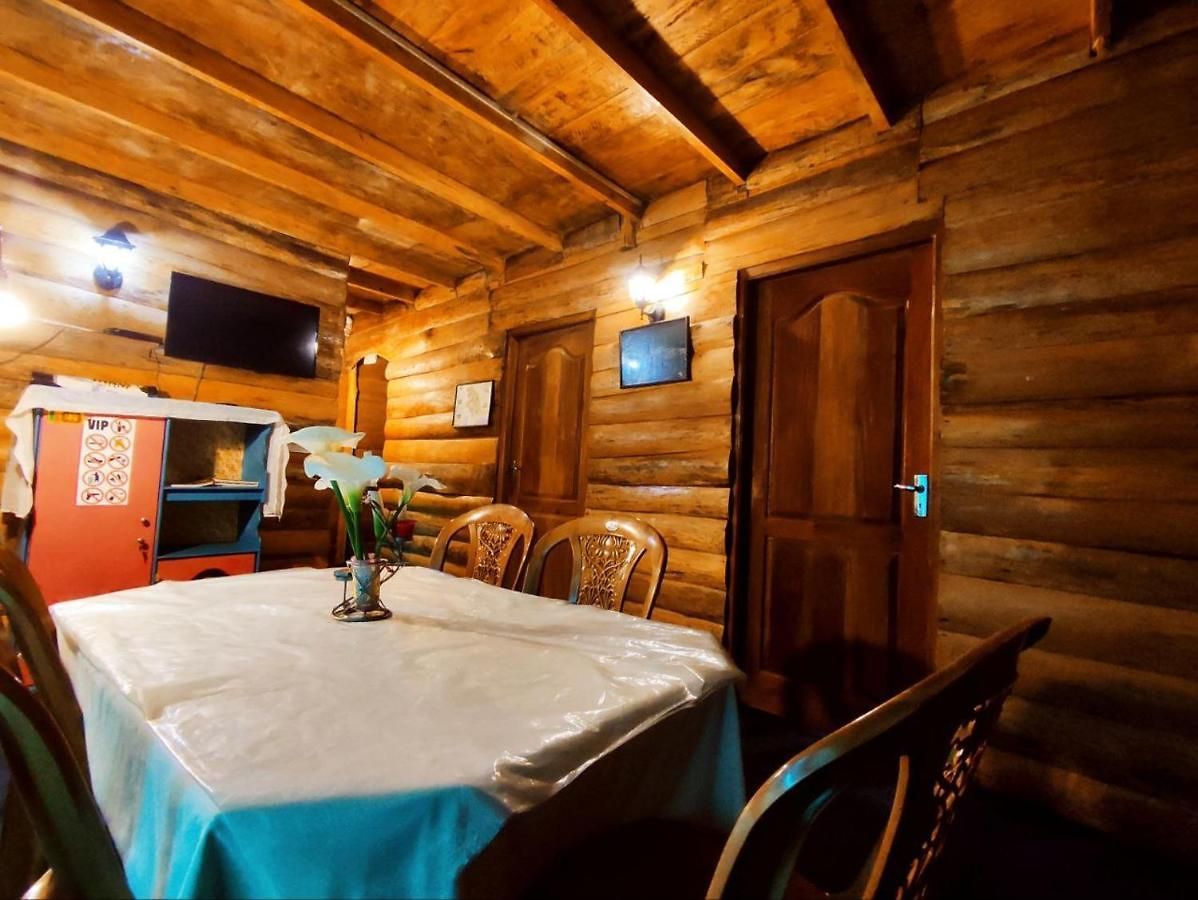 Chalet Moon Plains Forest Log *