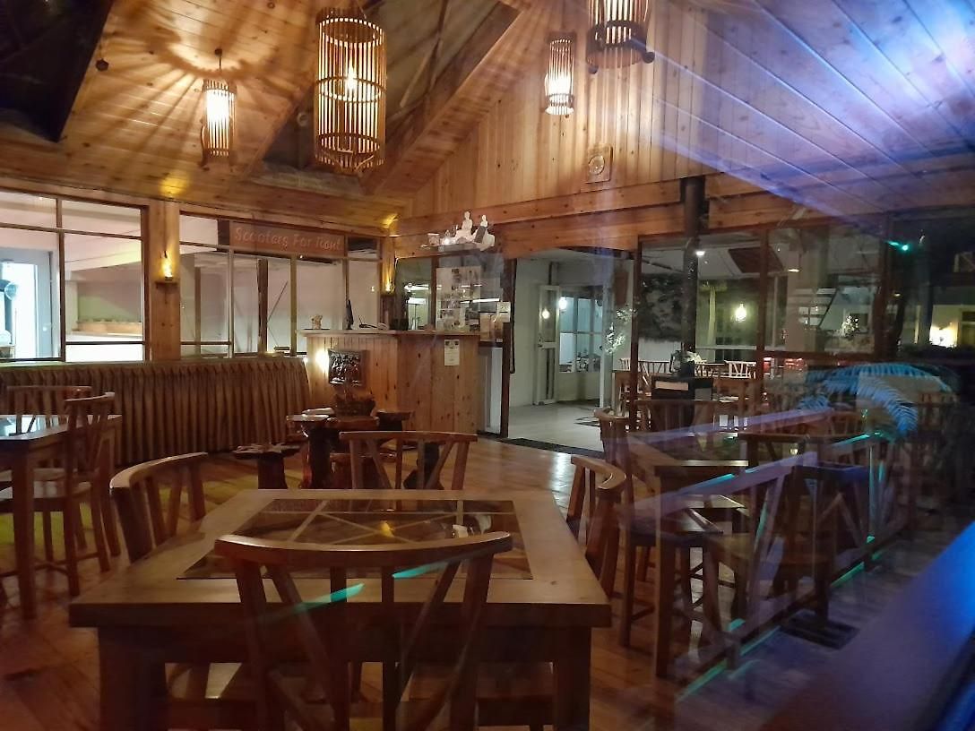 Kingfern Hotel *