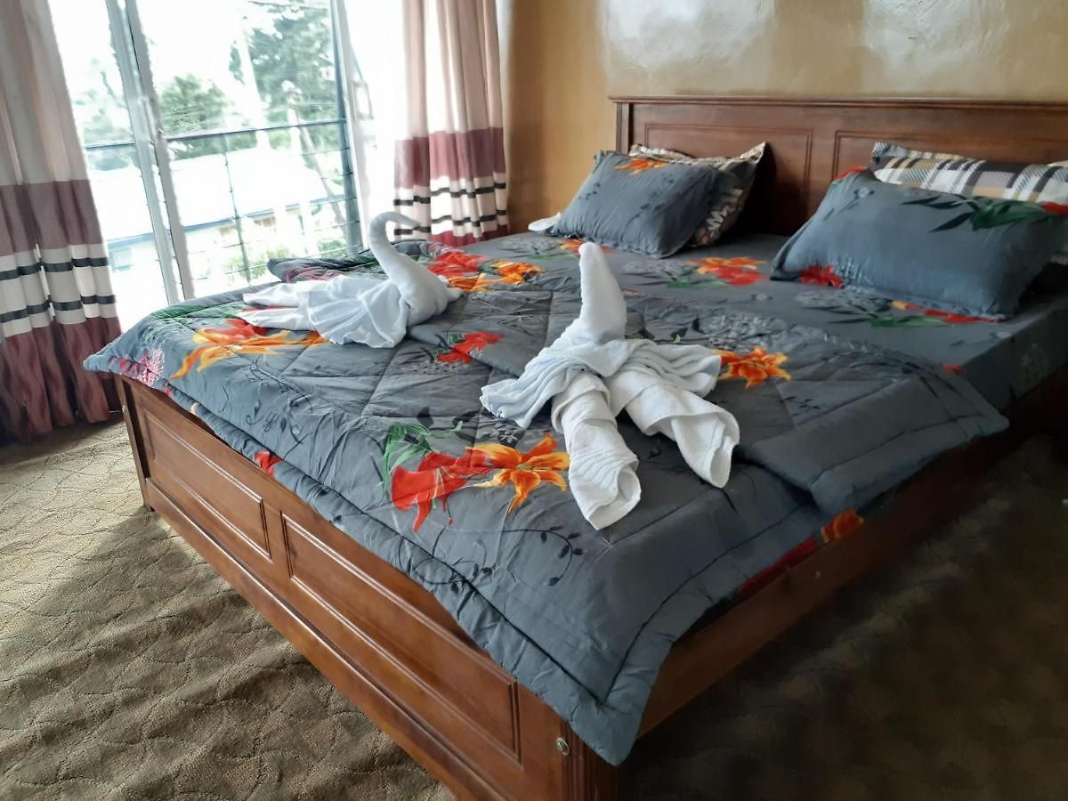 Asia Hotel *