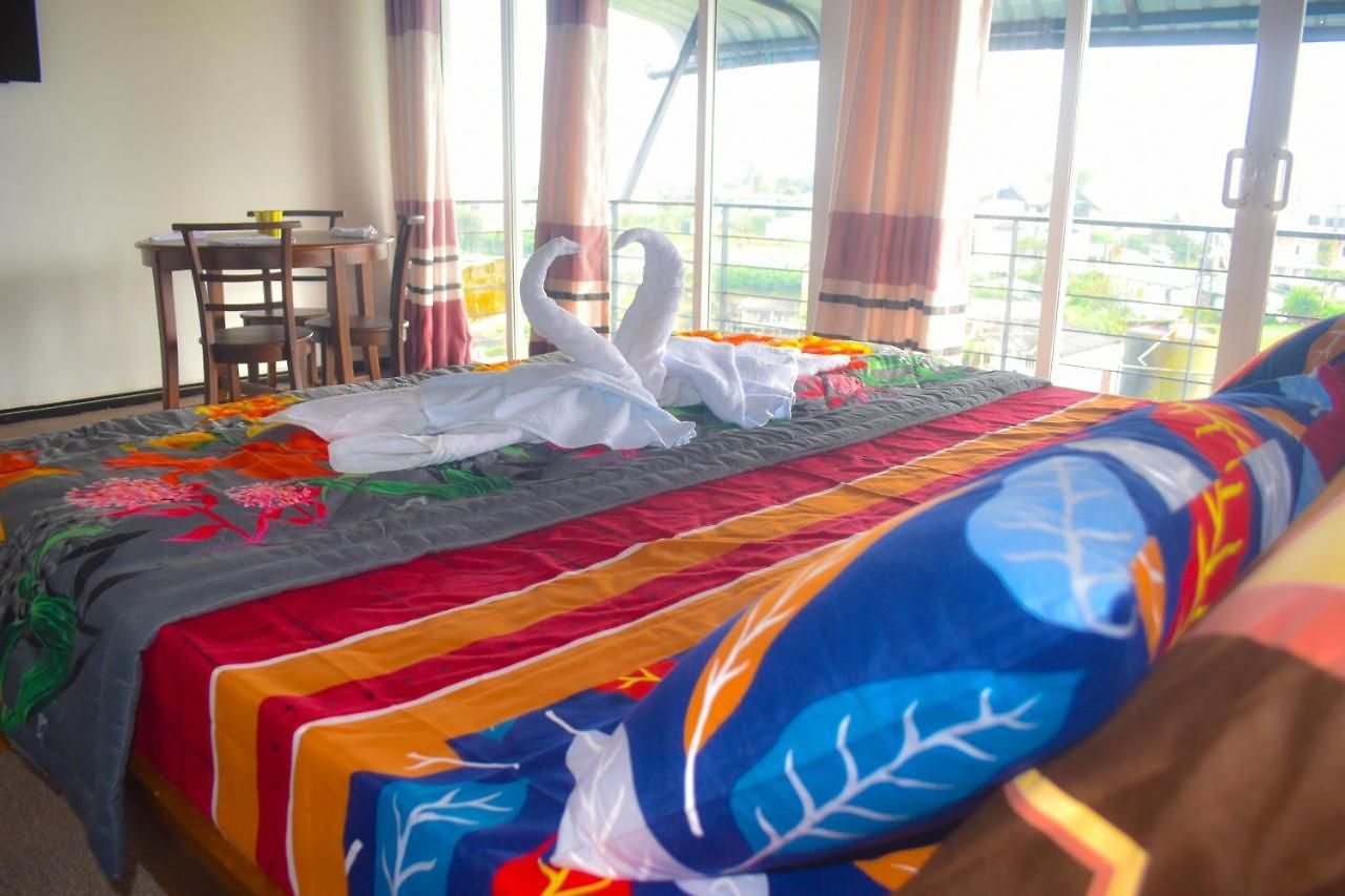 Asia Hotel *