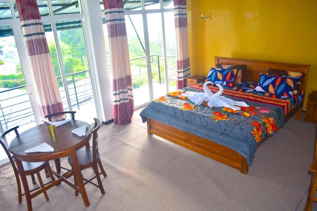 Asia Hotel *
