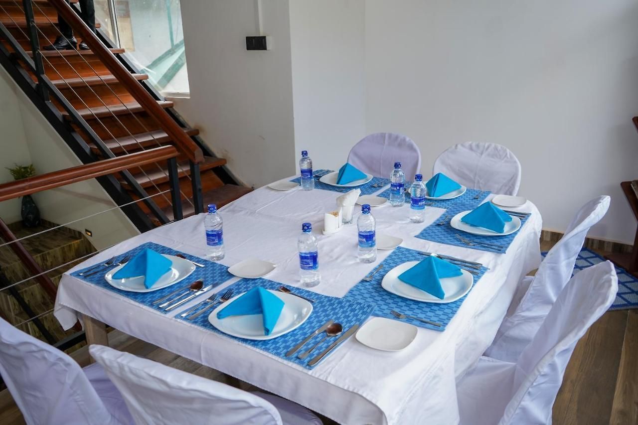 The Cool Breeze Nuwaraeliya Hotel