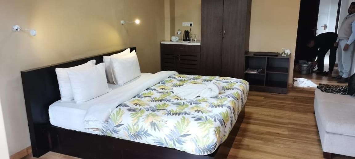 Nuwara Eliya Hotels * Nuwara Eliya