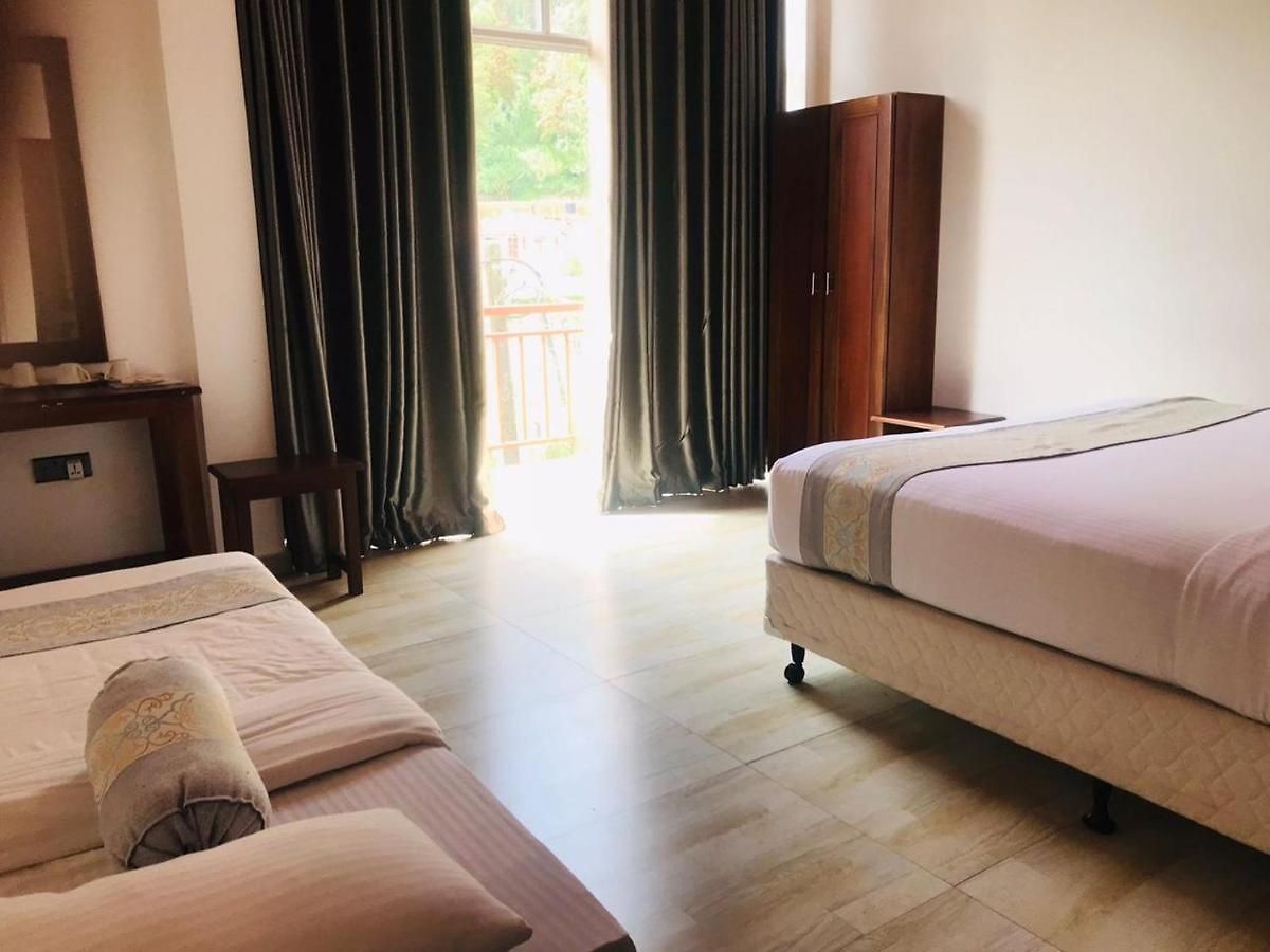 The Cool Breeze Nuwaraeliya Hotel *