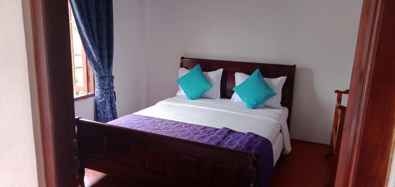 The Train View Bed & Breakfast Nuwara Eliya