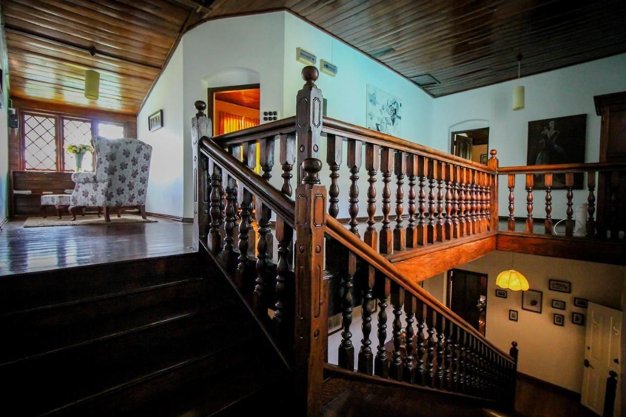 Brockenhurst Villa *