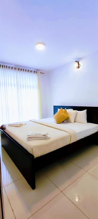Moon Plains Luxury Apartment