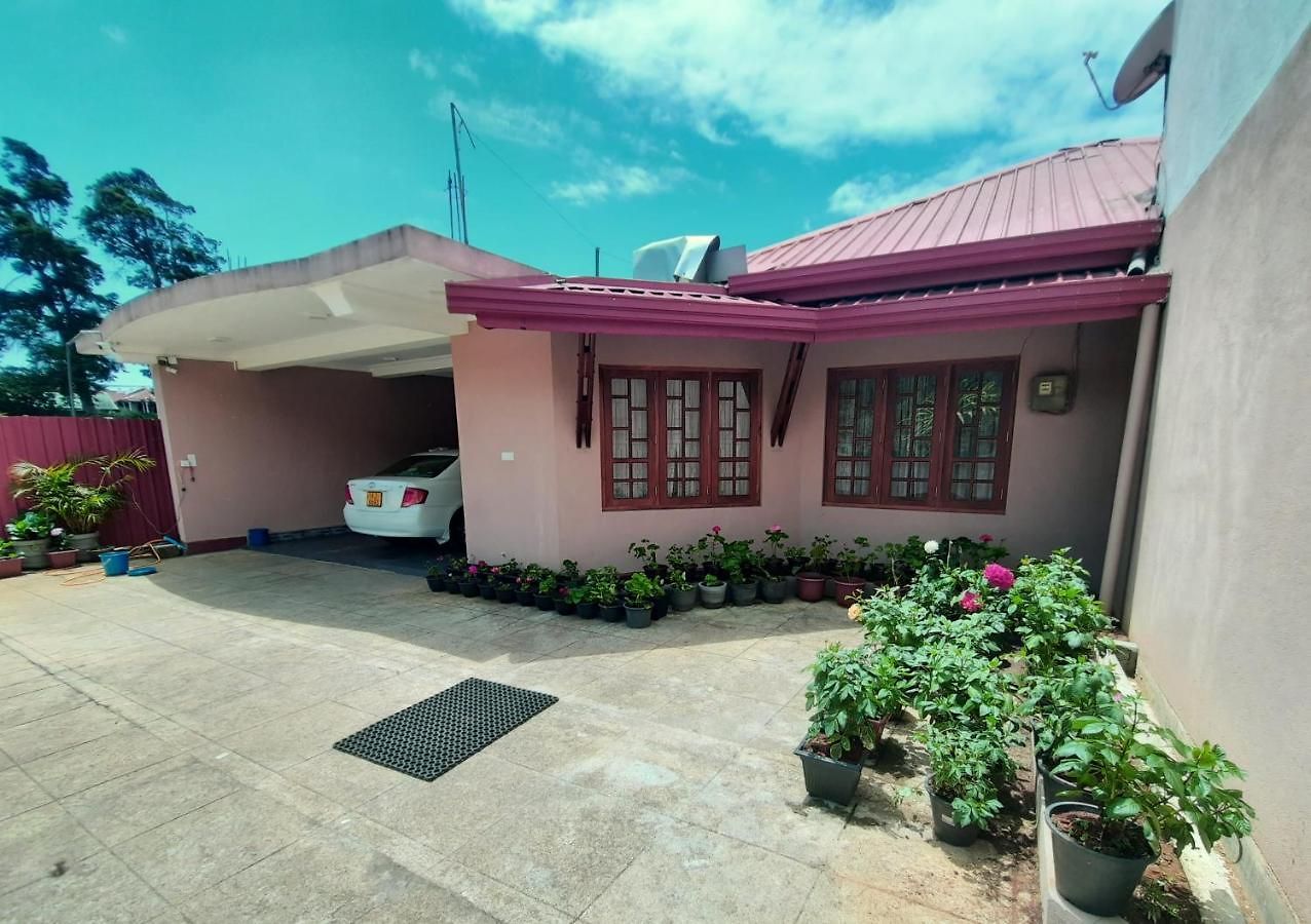 Guest house Thuvaraga Nuwara Eliya