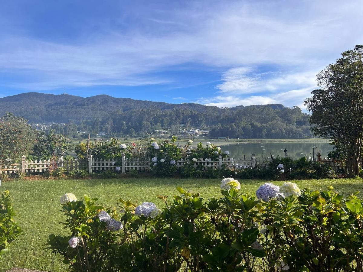 Lakeside Garden 湖畔花园山居 *