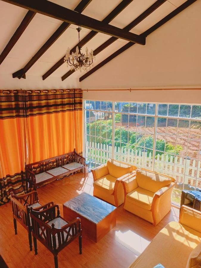 White Vintage Bunglow Nuwara Eliya