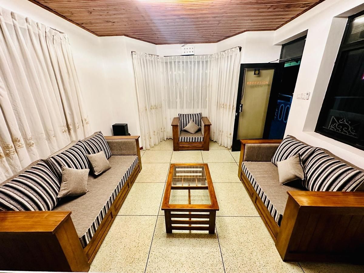 Royal Guest Hotel Nuwara Eliya