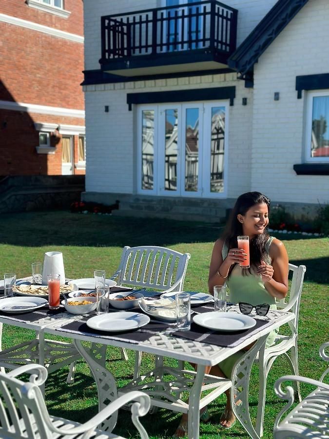 Stratford - * Nuwara Eliya