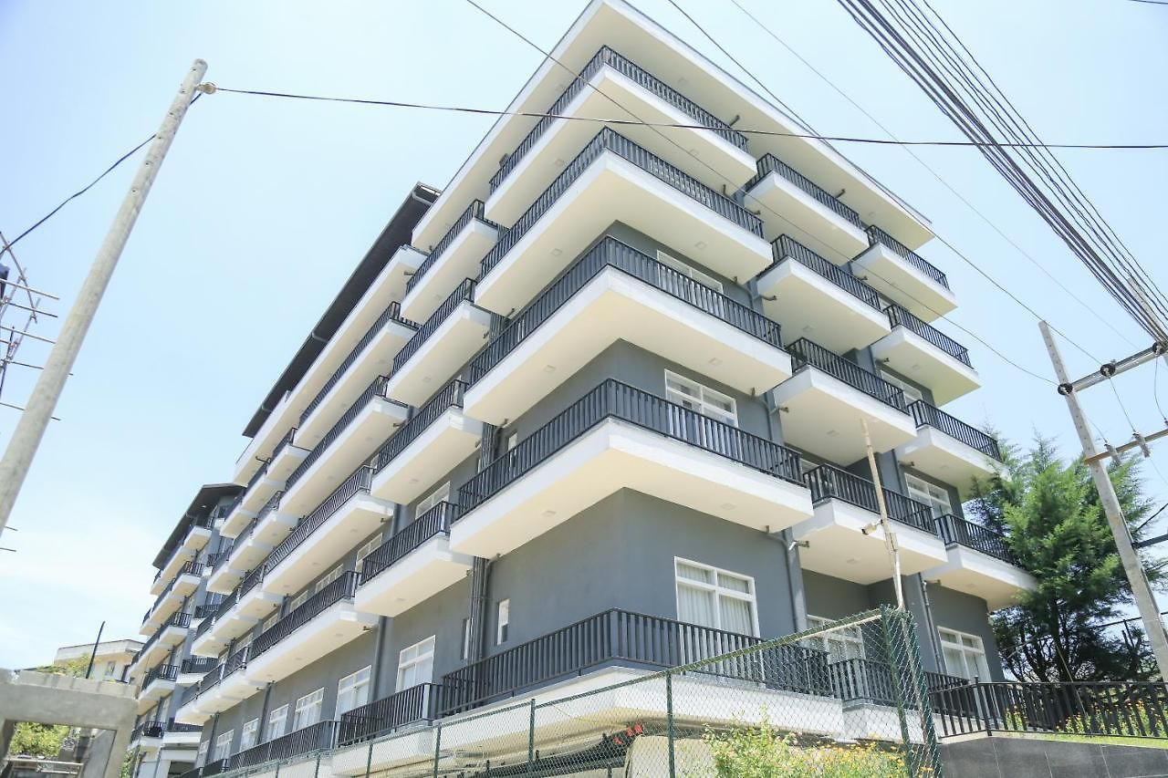 The Edge Luxury *