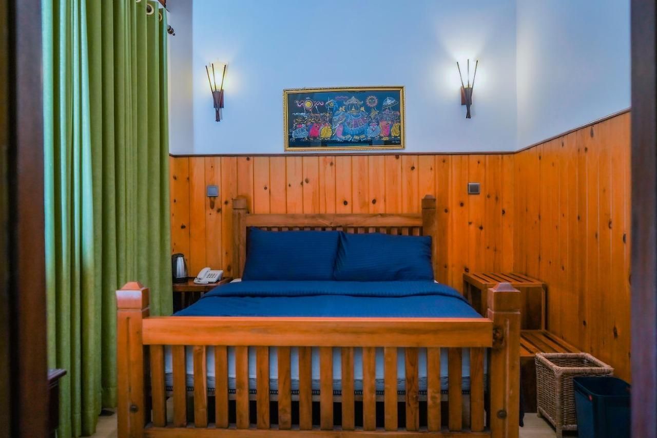 Hotel Blue Moon Residency Nuwara Eliya