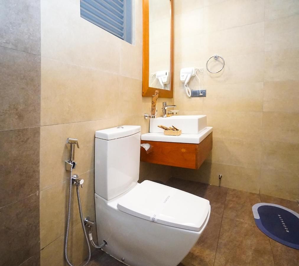 Hotel Bulwark *