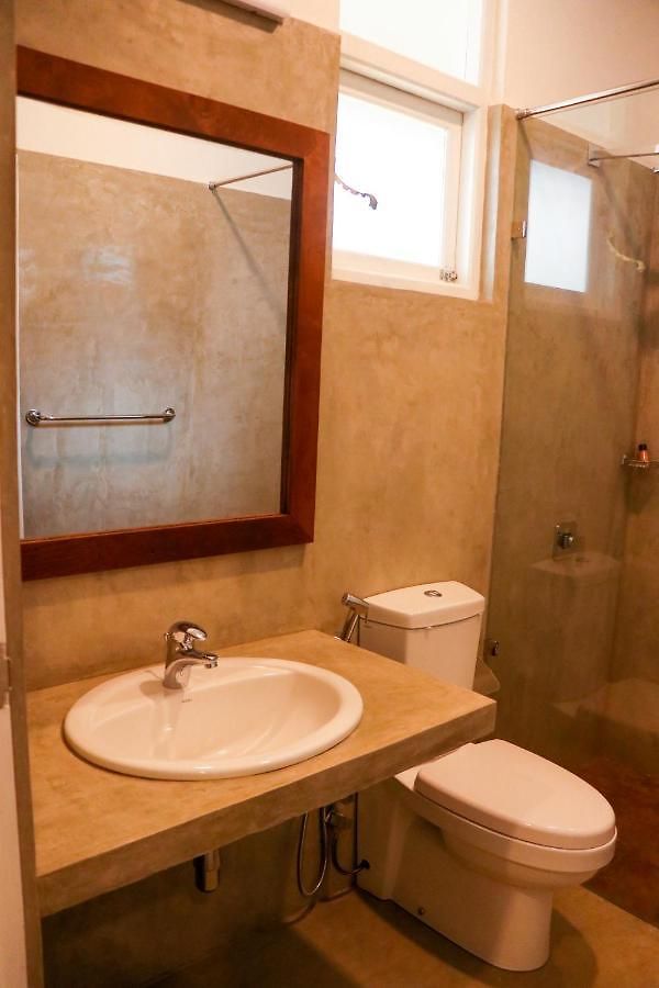 Lilys Nuwaraeliya 3*