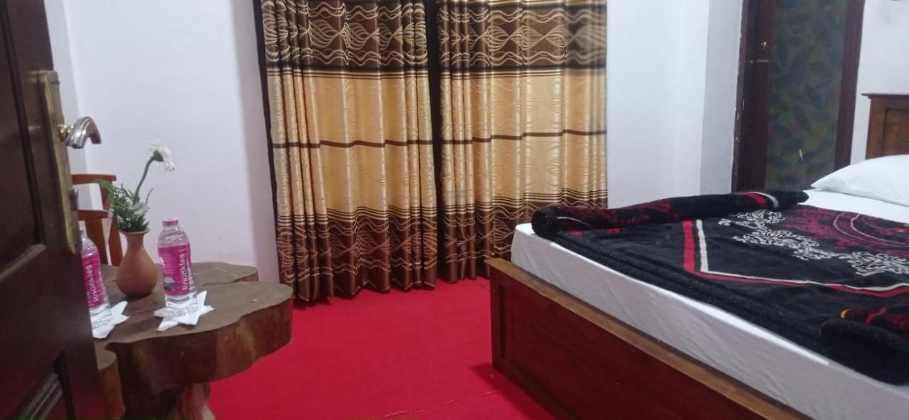 Hotel Thalagala Oya & Restaurant Nuwara Eliya