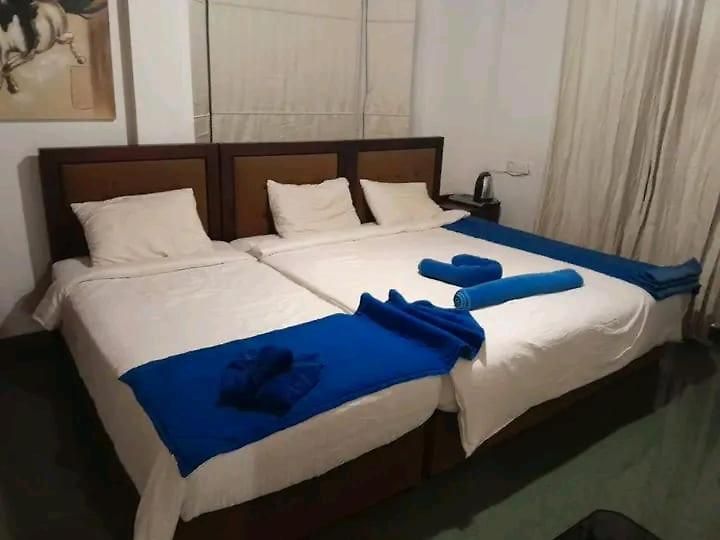 Royal Pearl Hills Hotel 4*