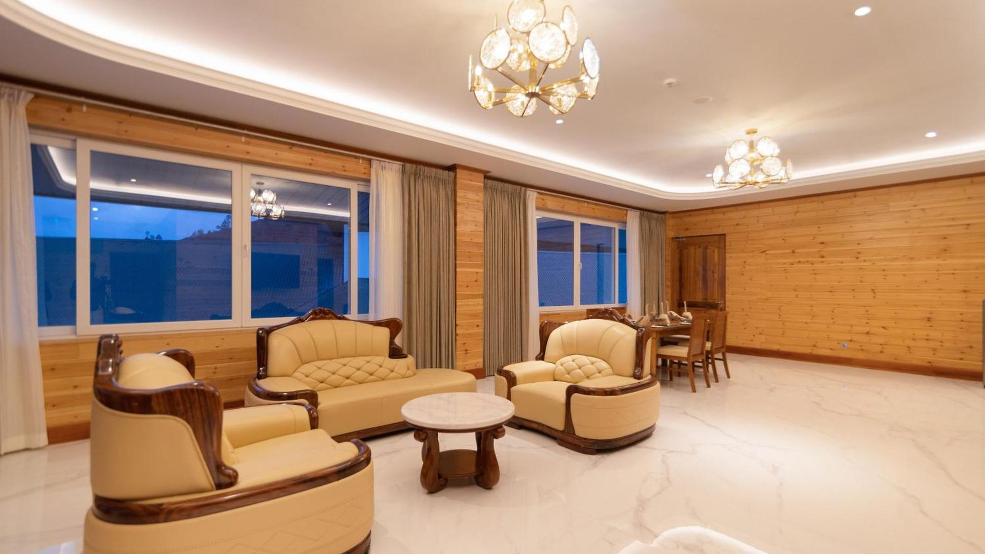 Araliya Red - Budget Friendly Hotel- Where Find Stunning 360 Panoramic View Of Hotel Nuwara Eliya