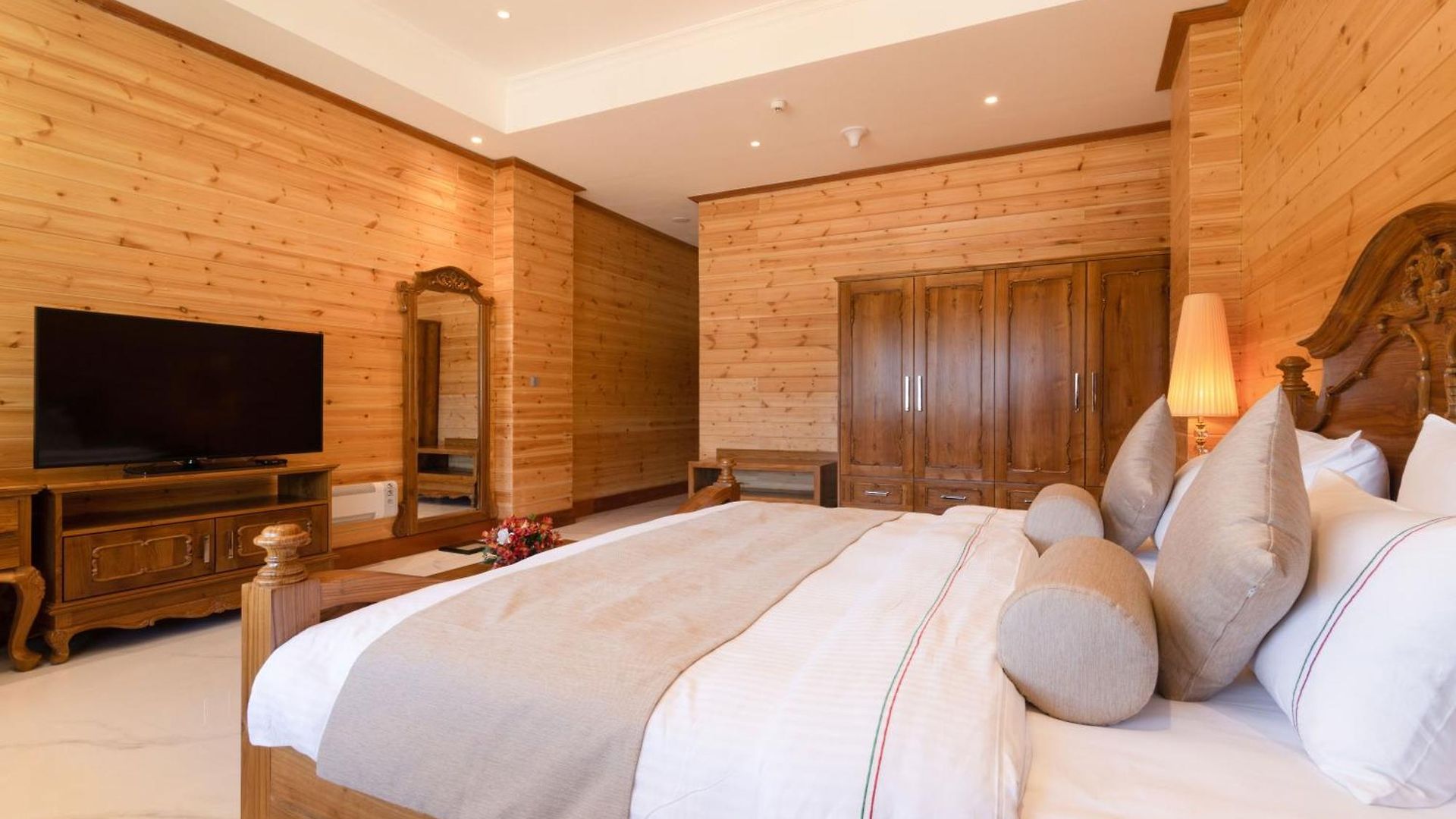 Araliya Red - Budget Friendly Hotel- Where Find Stunning 360 Panoramic View Of Nuwara Eliya