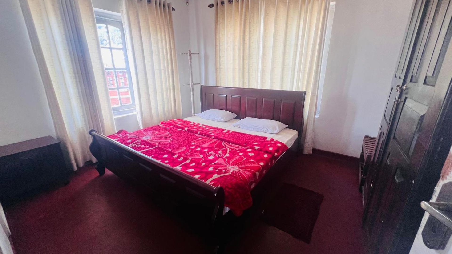 Hotel Serendib 3*