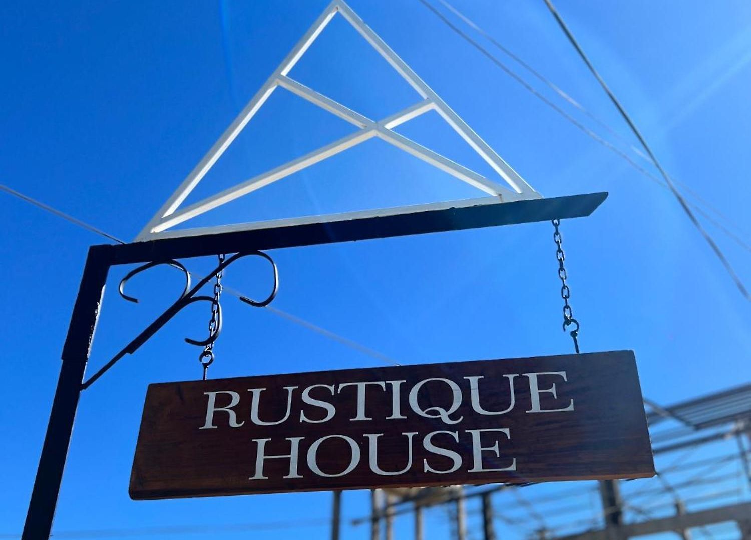 Rustique House Dbl Homestay *