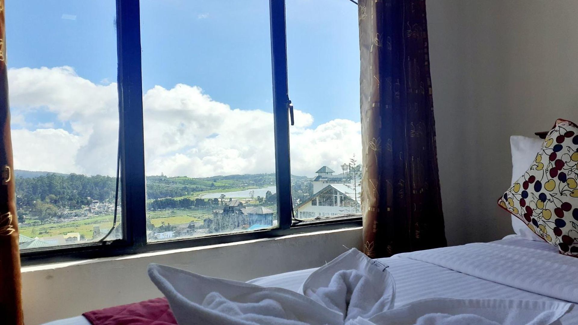 New Unique View Nuwaraeliya * Nuwara Eliya