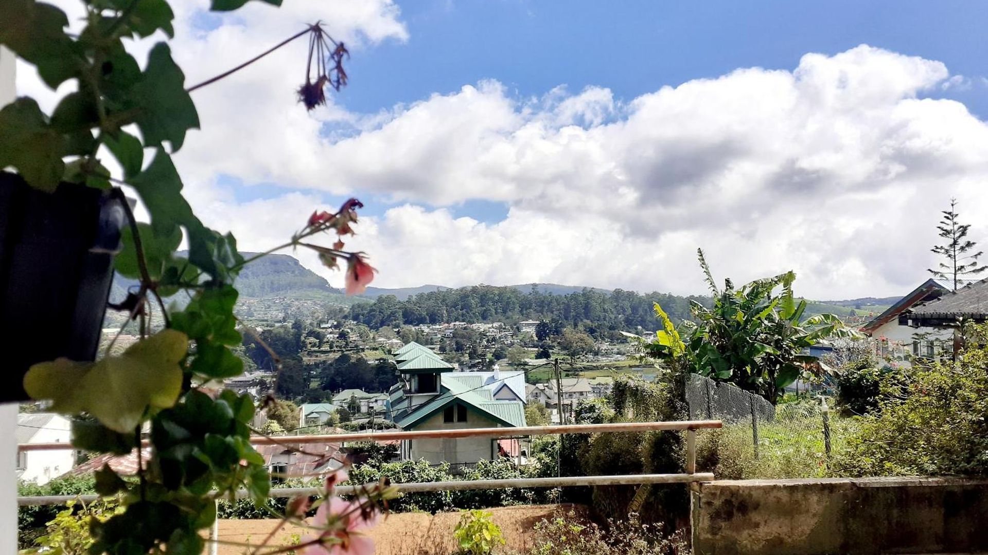 New Unique View Nuwaraeliya Hotel *