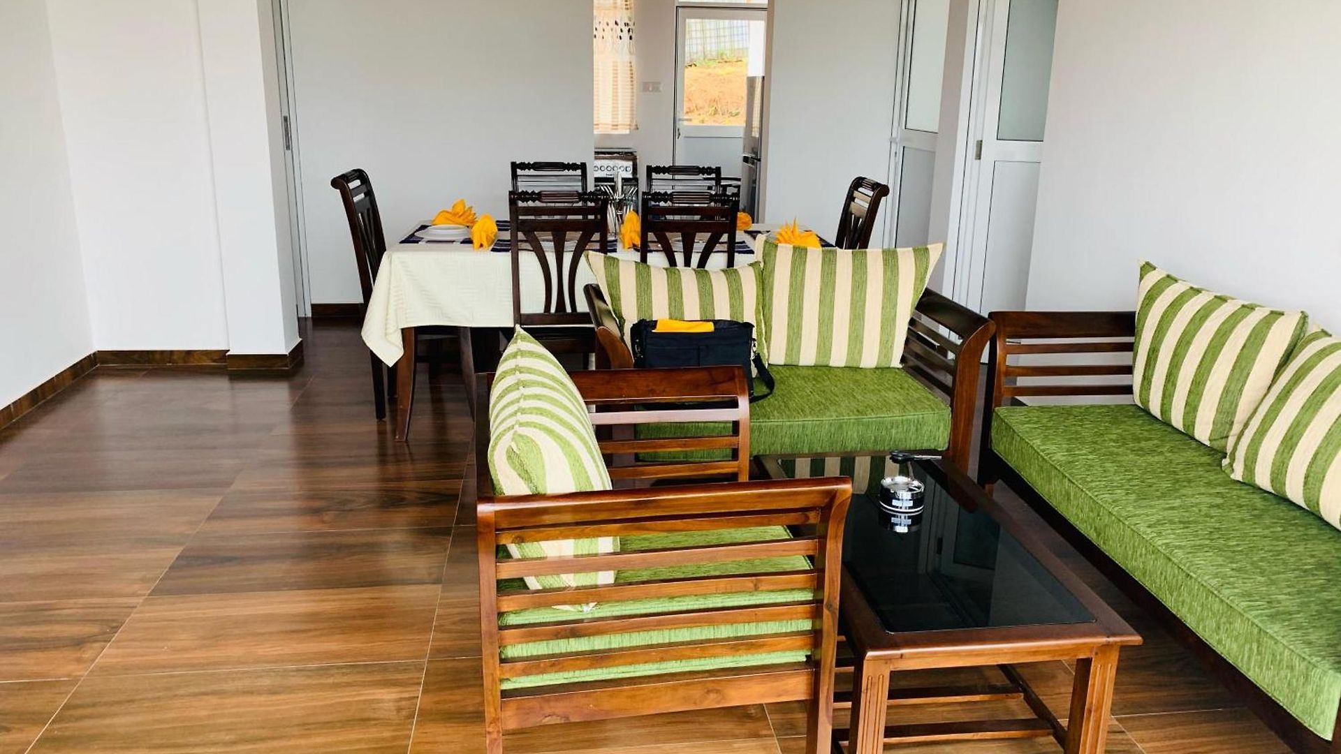 Melisma 189, Nawajanapadaya, Ruwaneliya,nuwaraeliya * Nuwara Eliya