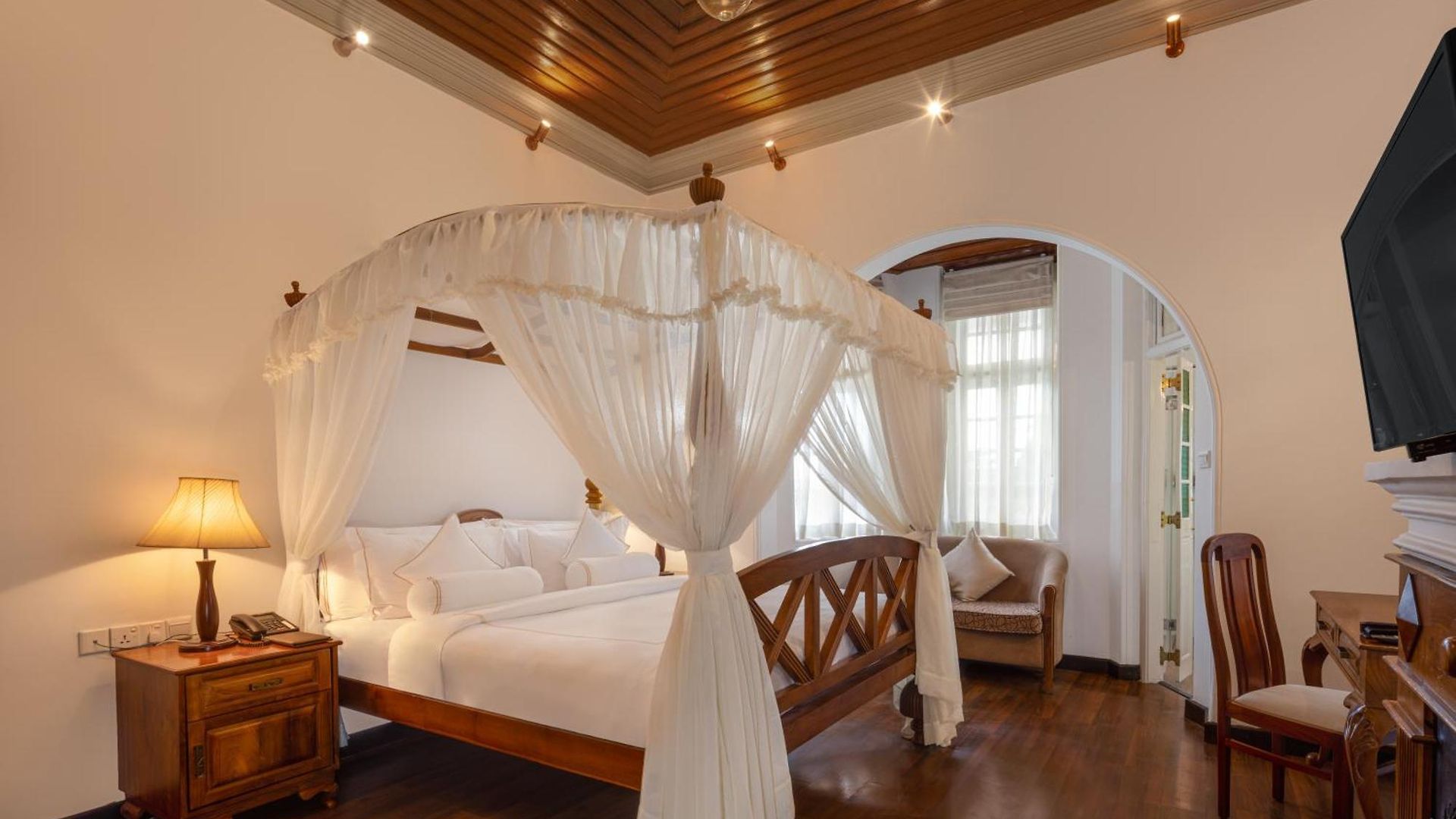 The Clovelly Villa *