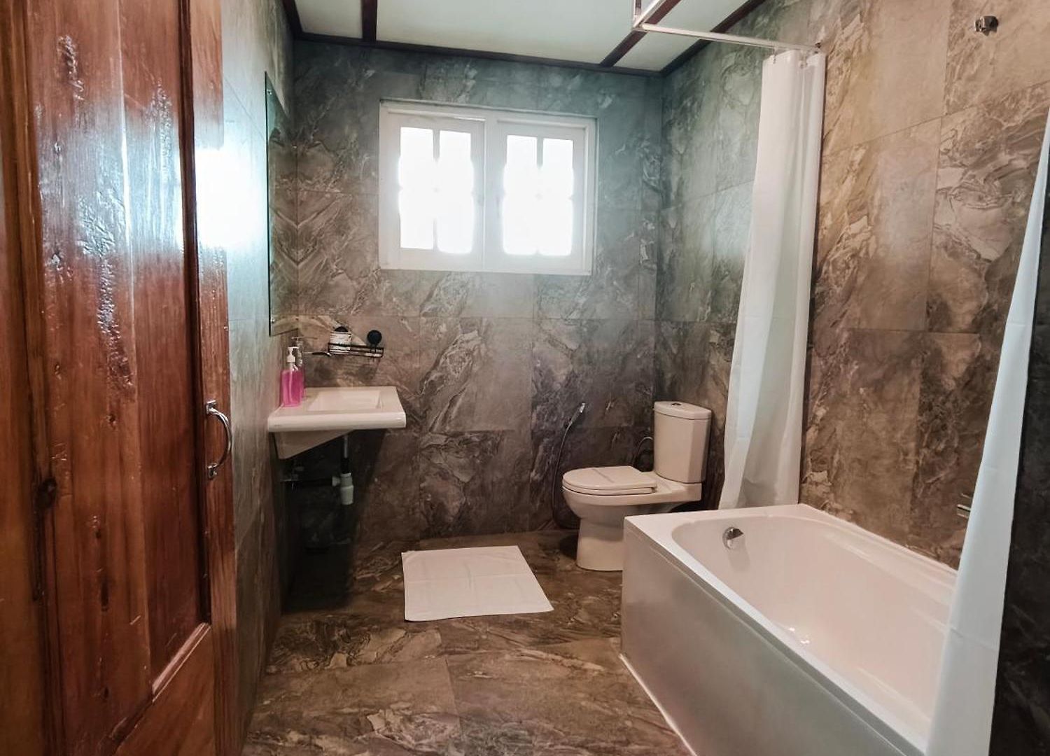 Magnolia Hideout Country house