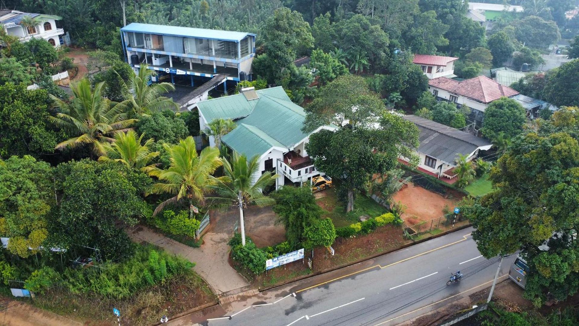 Crown Homestay Nuwara Eliya