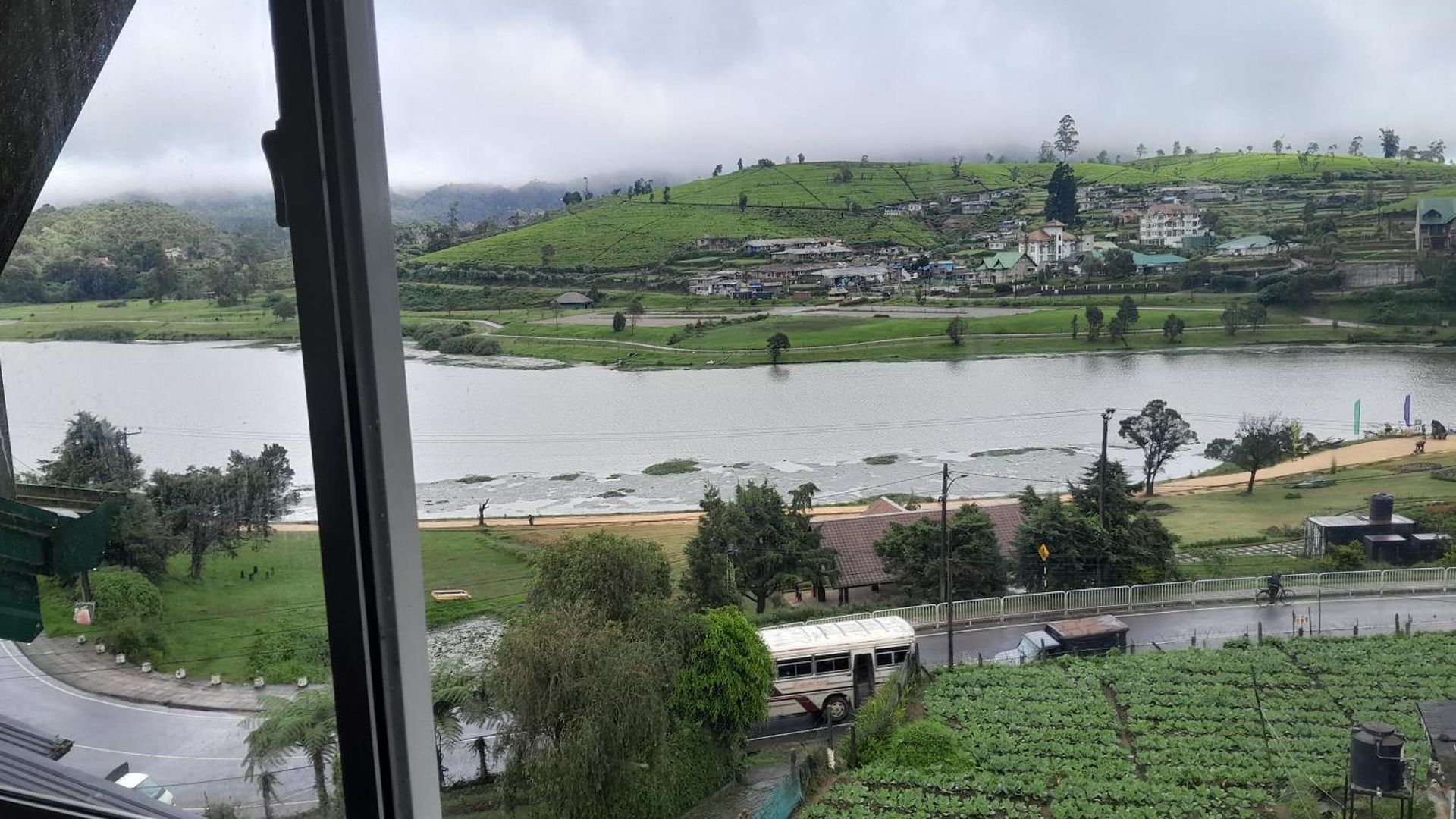 Hotel Creek View