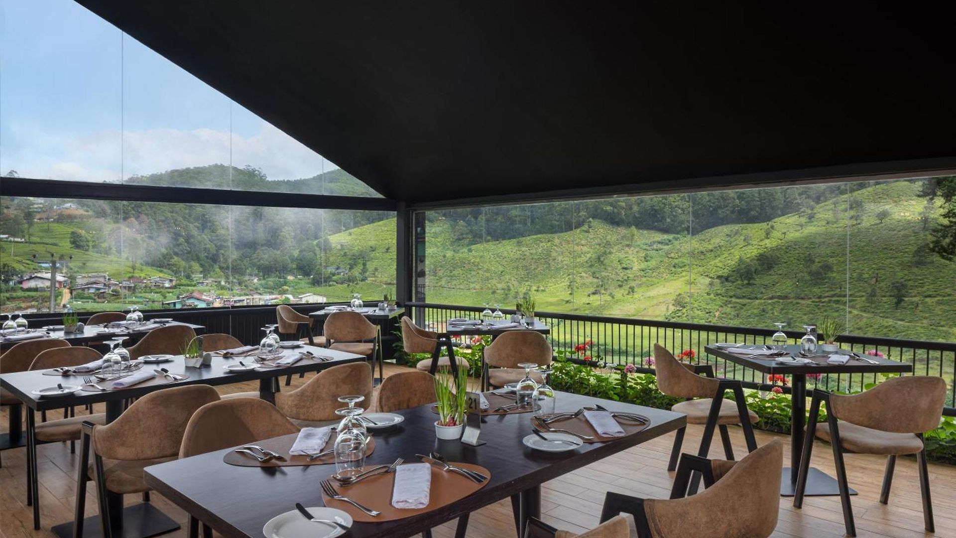 The Golden Ridge Hotel 5*