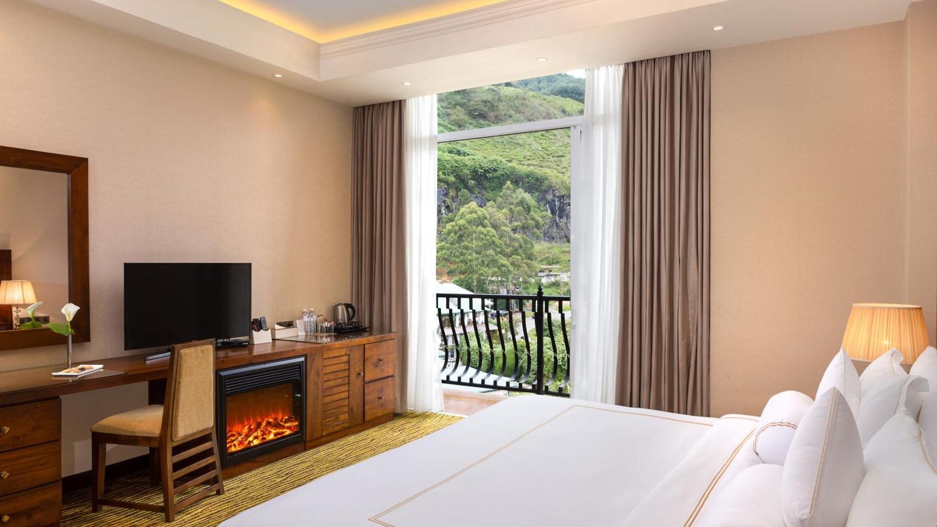 Hotel The Golden Ridge