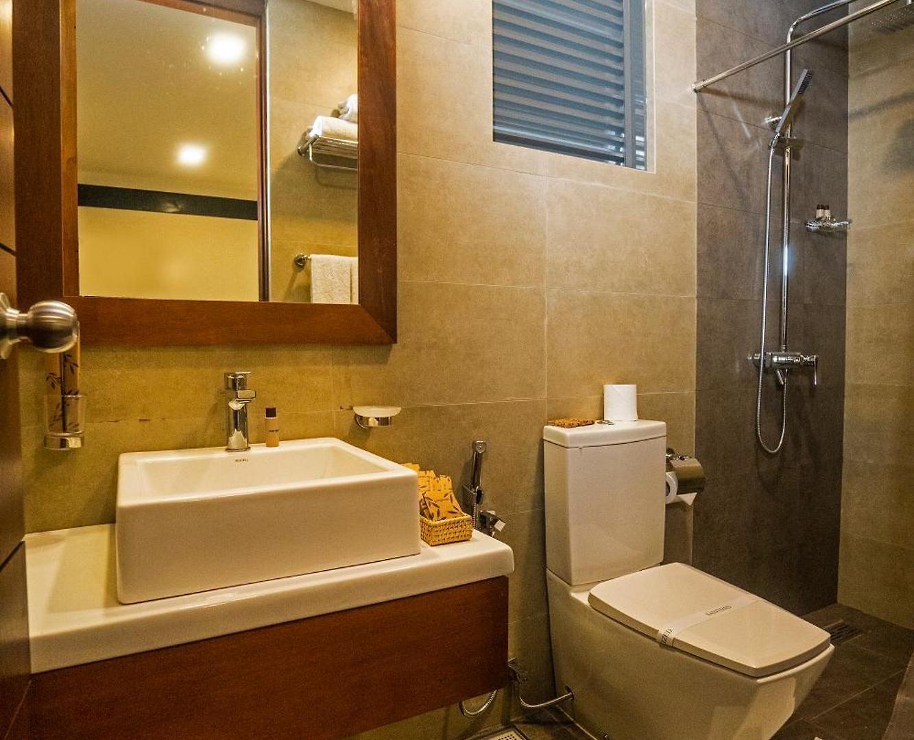 Bulwark Hotel *