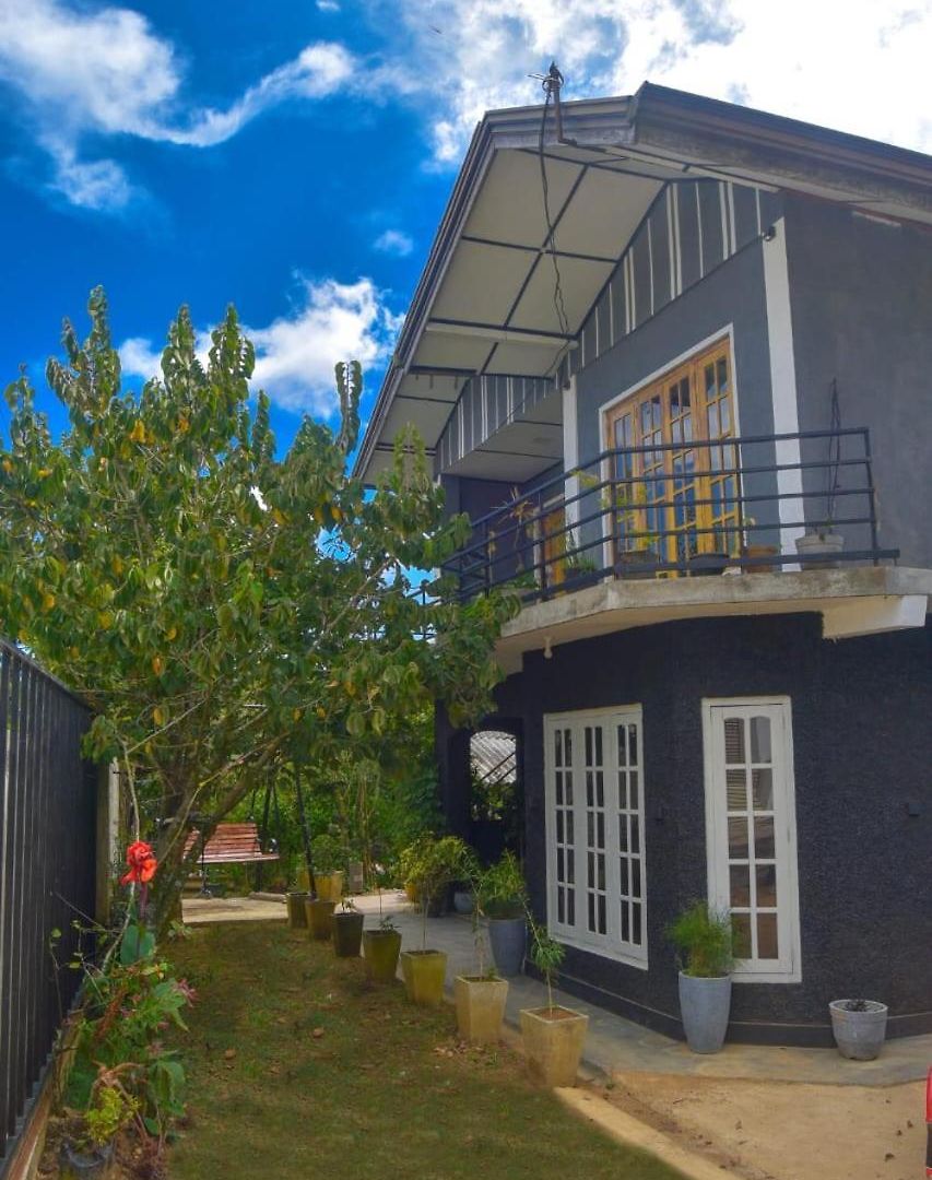Heart Of The Hill Homestay *