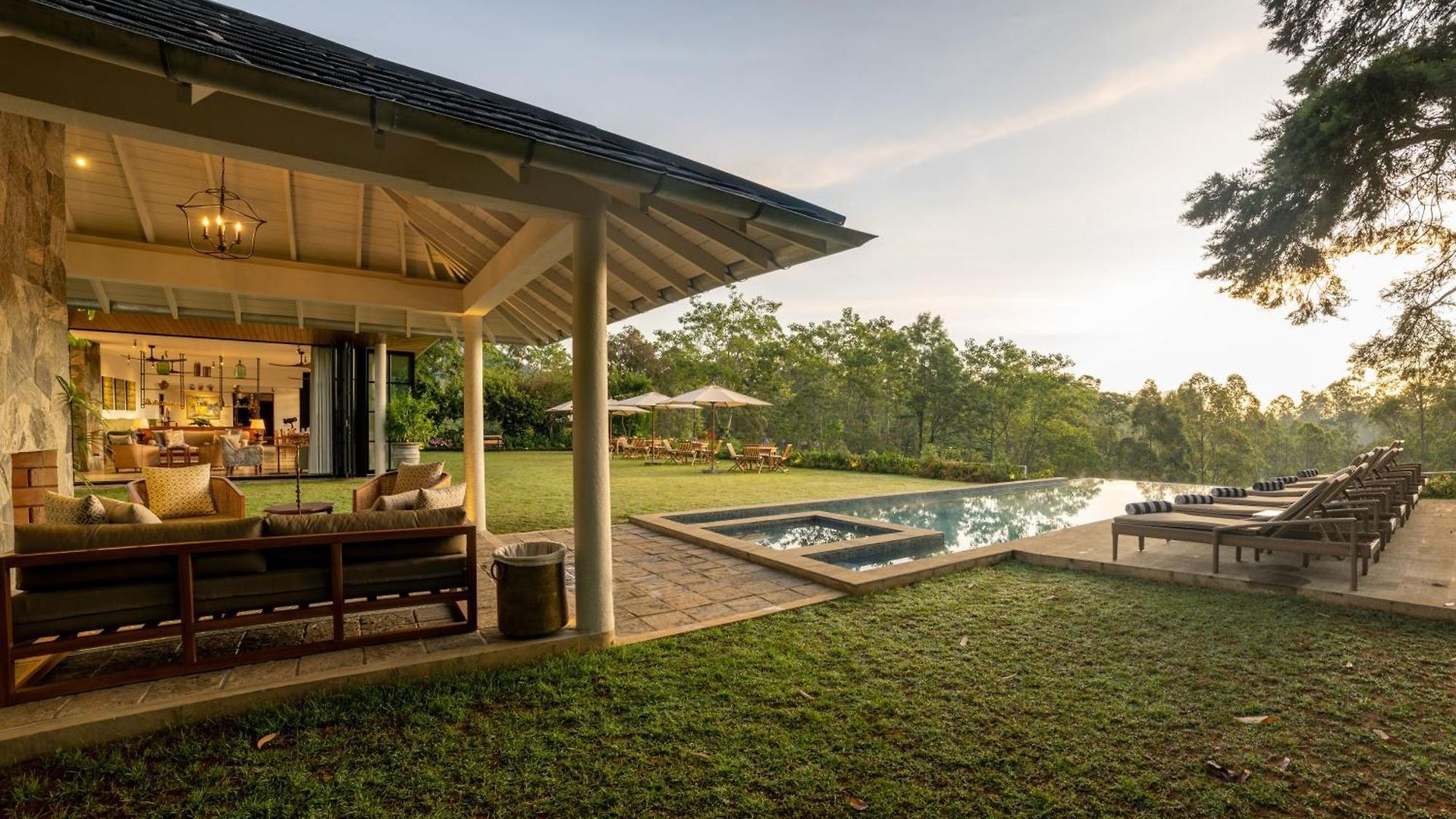 Villa Stafford Bungalow - Exclusive Luxury Within A Private Tea Estate Nuwara Eliya
