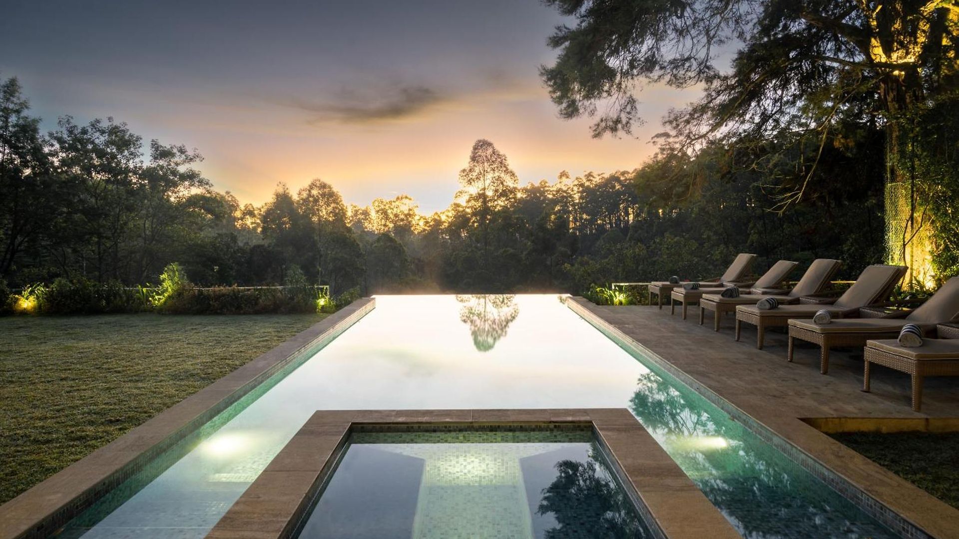 Stafford Bungalow - Exclusive Luxury Within A Private Tea Estate Nuwara Eliya