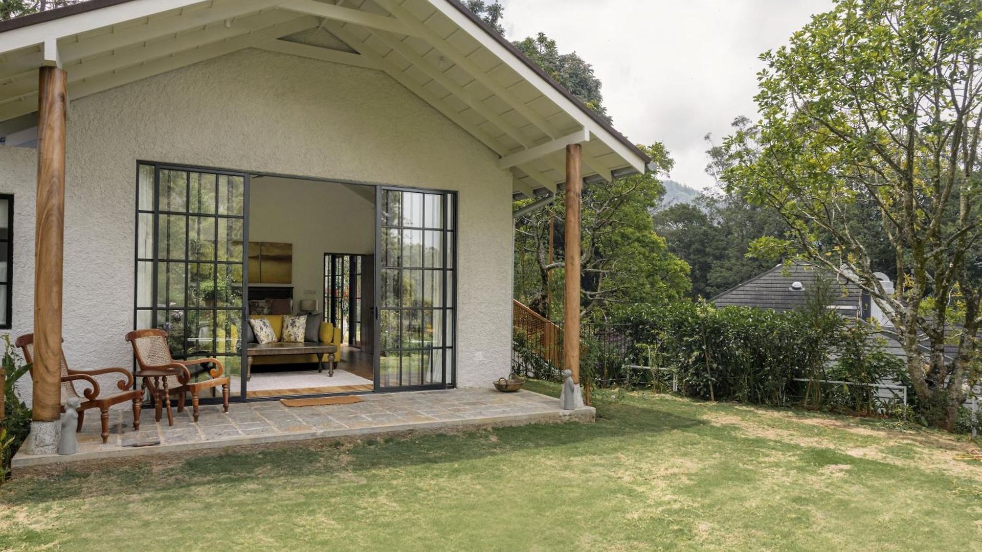 Villa Stafford Bungalow - Exclusive Luxury Within A Private Tea Estate