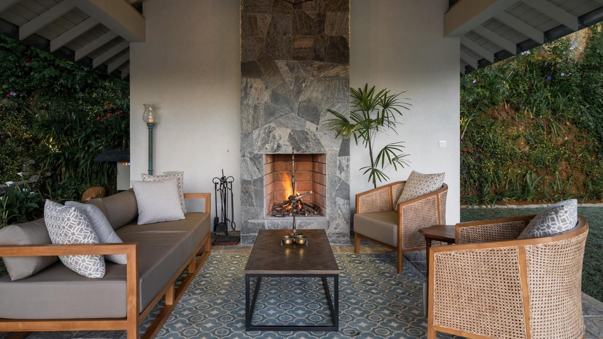 Stafford Bungalow - Exclusive Luxury Within A Private Tea Estate Villa Nuwara Eliya