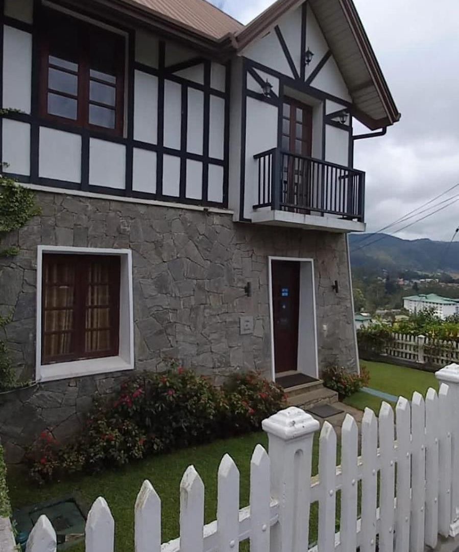 Hotel De Roshe