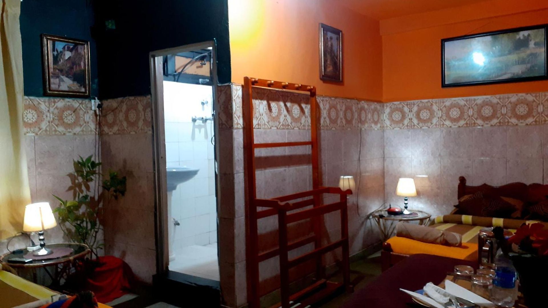 Guest house Cool Land Hot Hut & Restaurant 3*