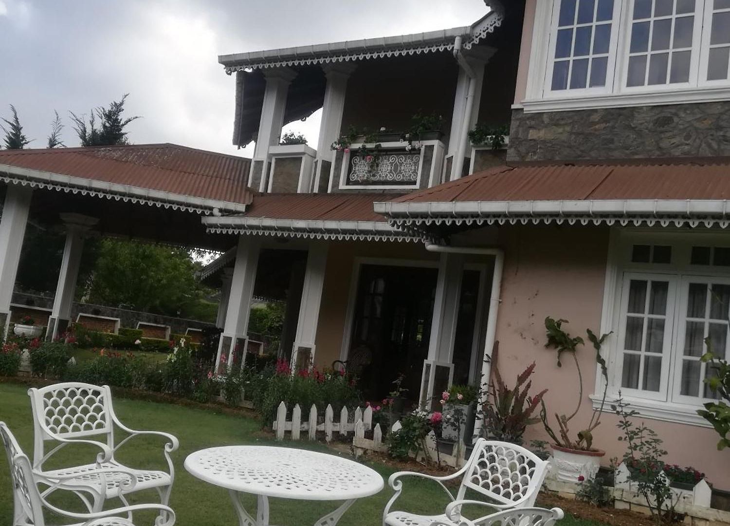Royal Wattles Boutique Homestay *