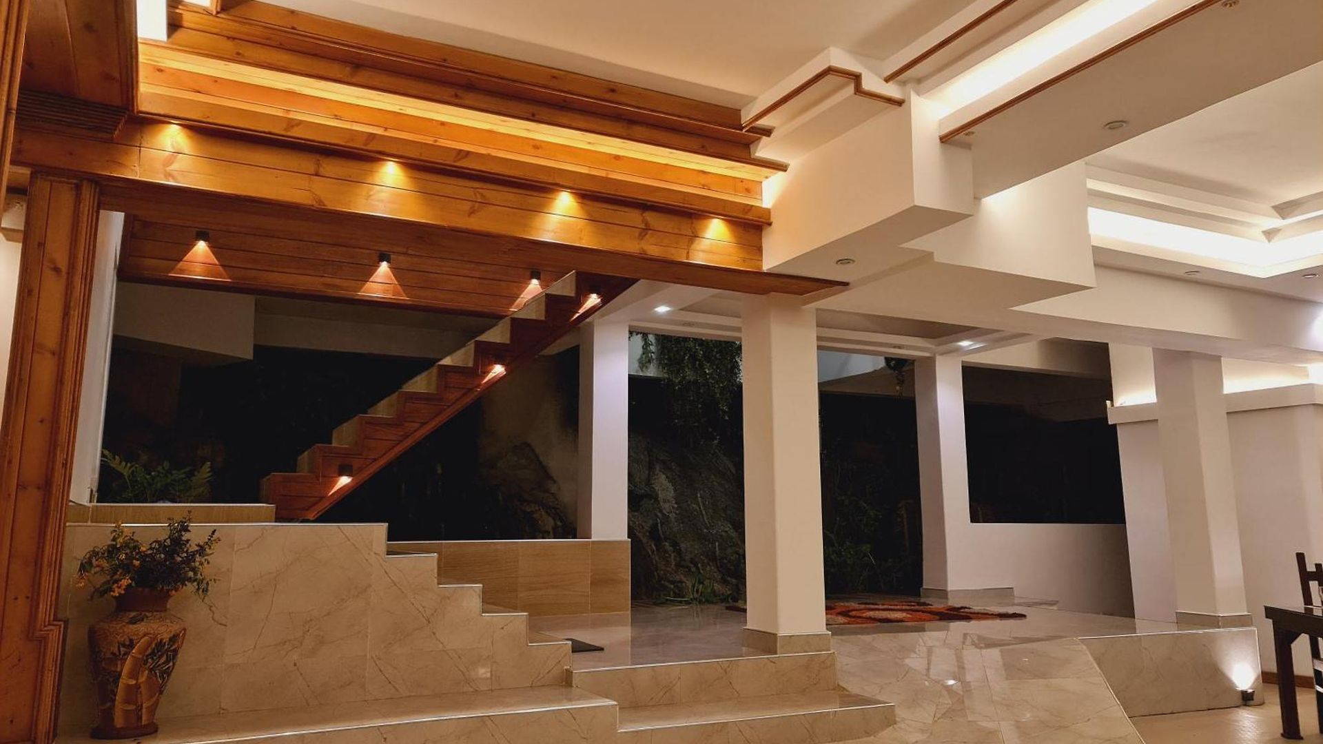 Rich Hotel 3*