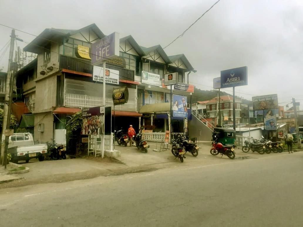 Cool Land Hot Hut & Restaurant Guest house