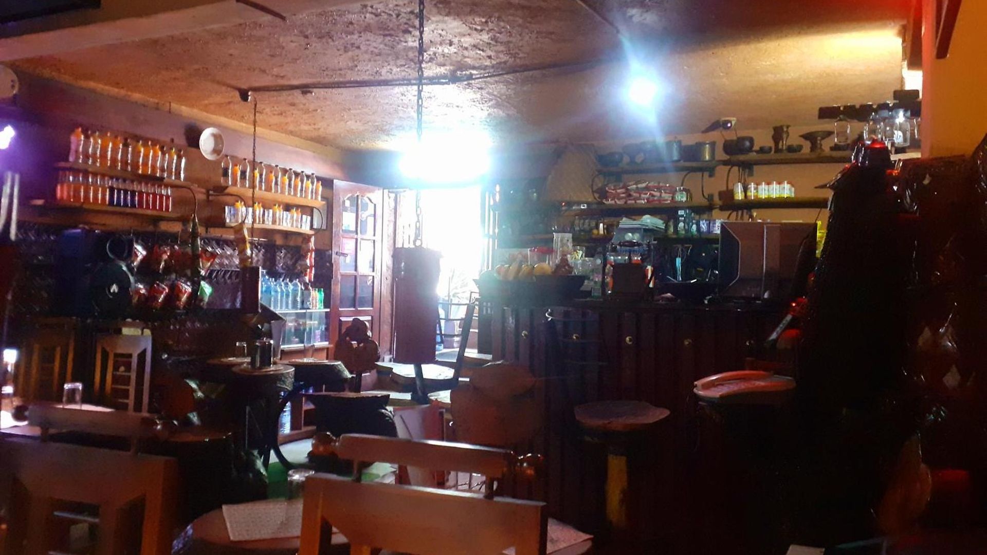 Guest house Cool Land Hot Hut & Restaurant