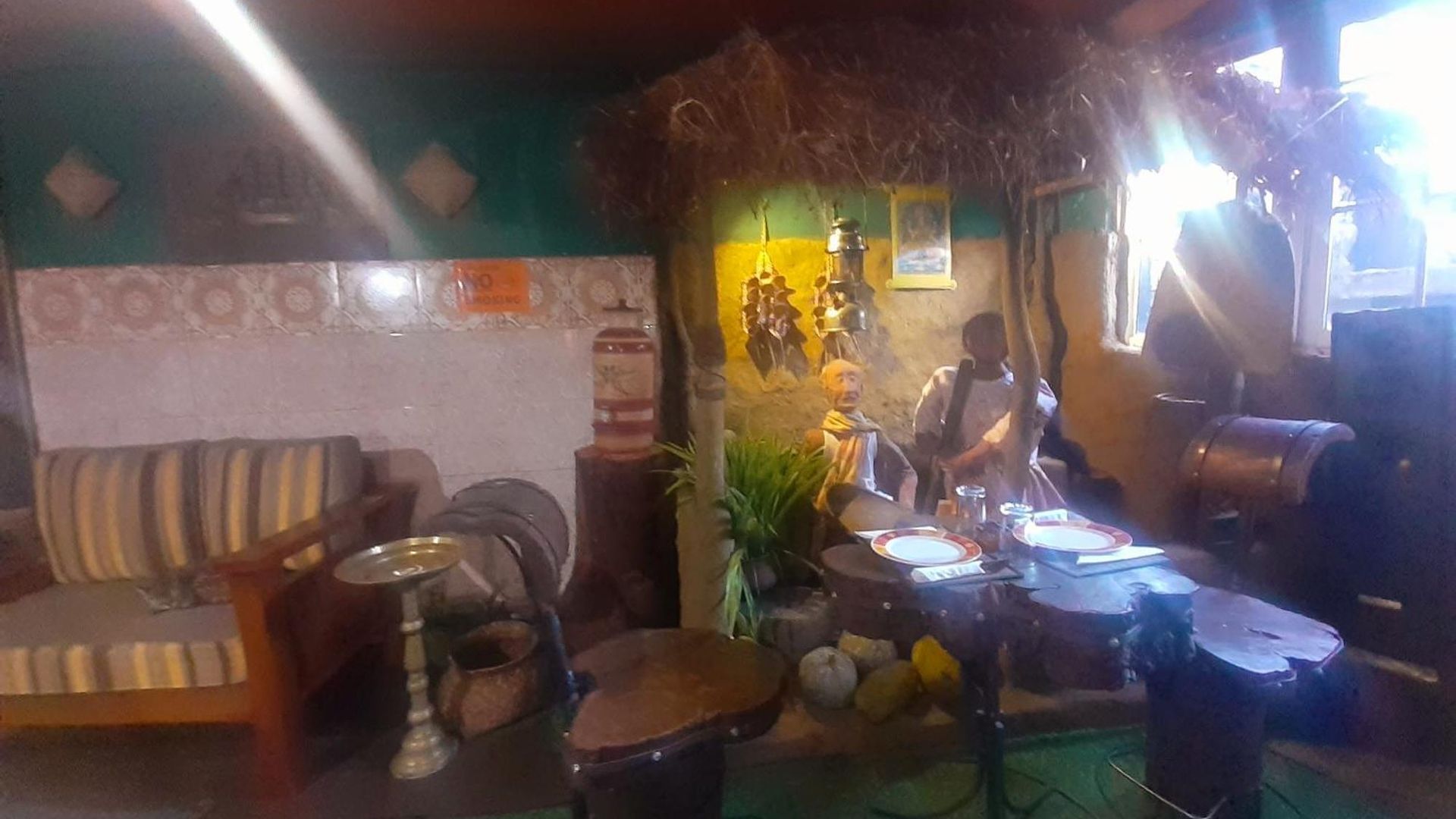 Guest house Cool Land Hot Hut & Restaurant