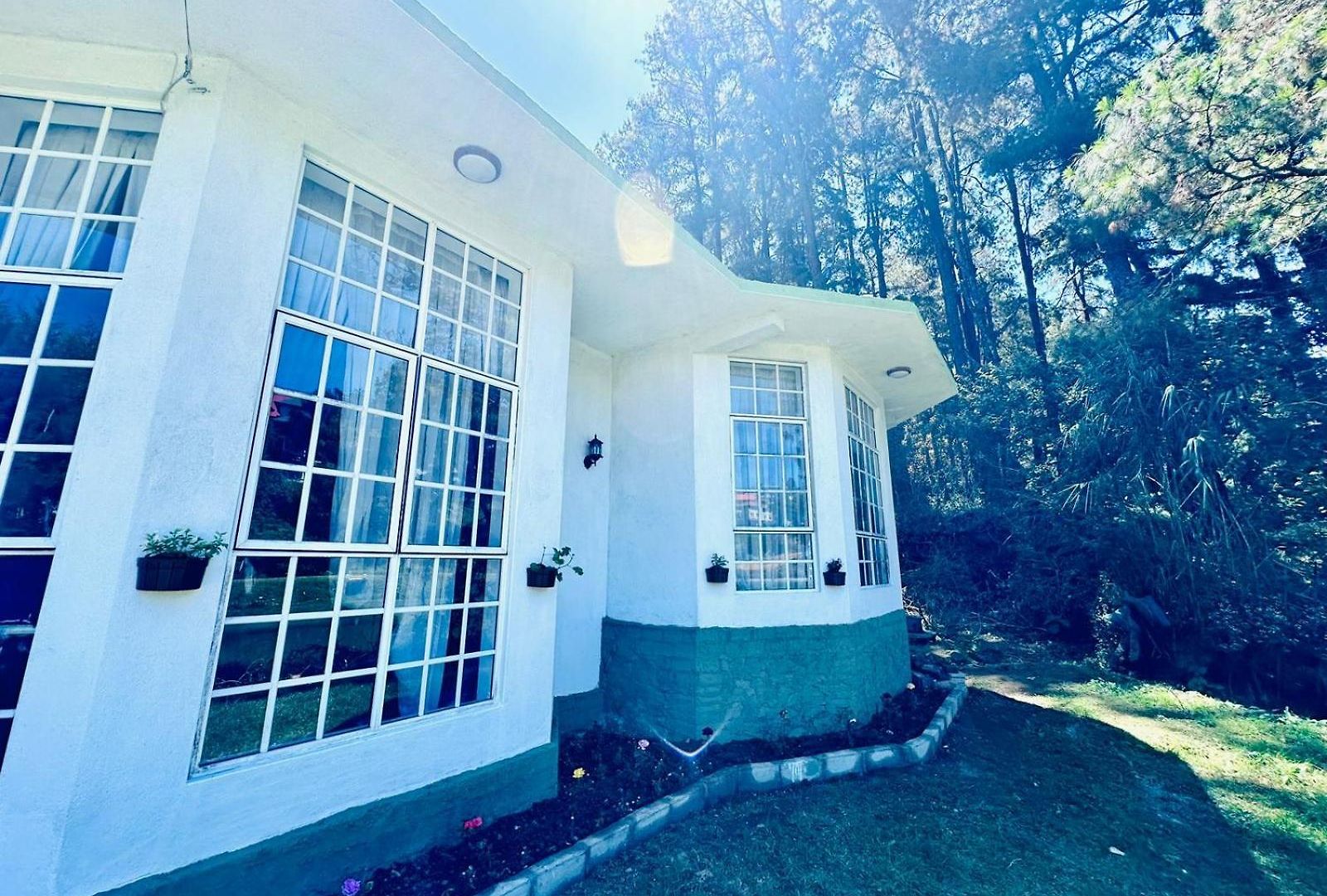 Villa Lakeside By Clover Nuwara Eliya