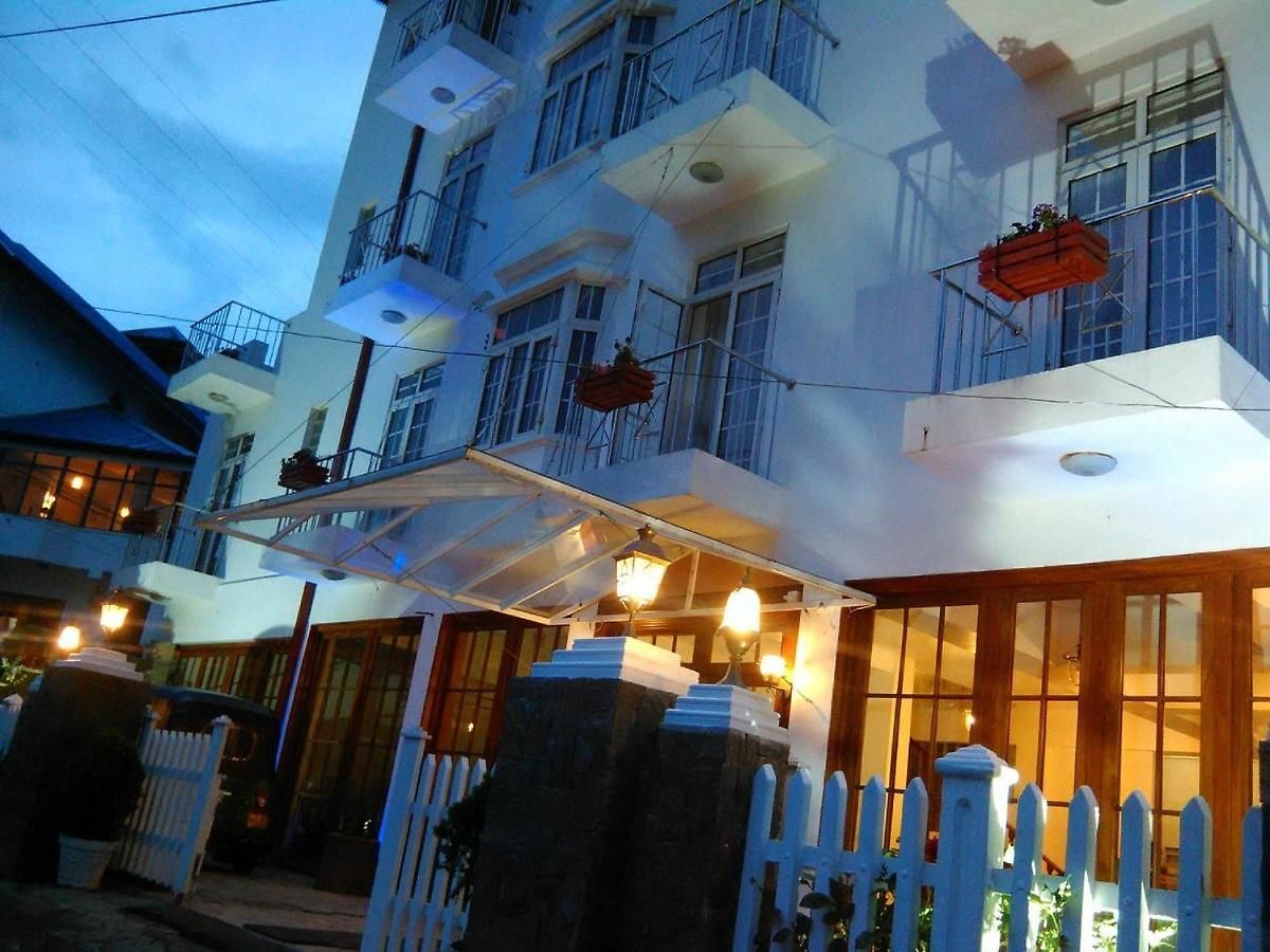 Hotel Royal Pearl Hills